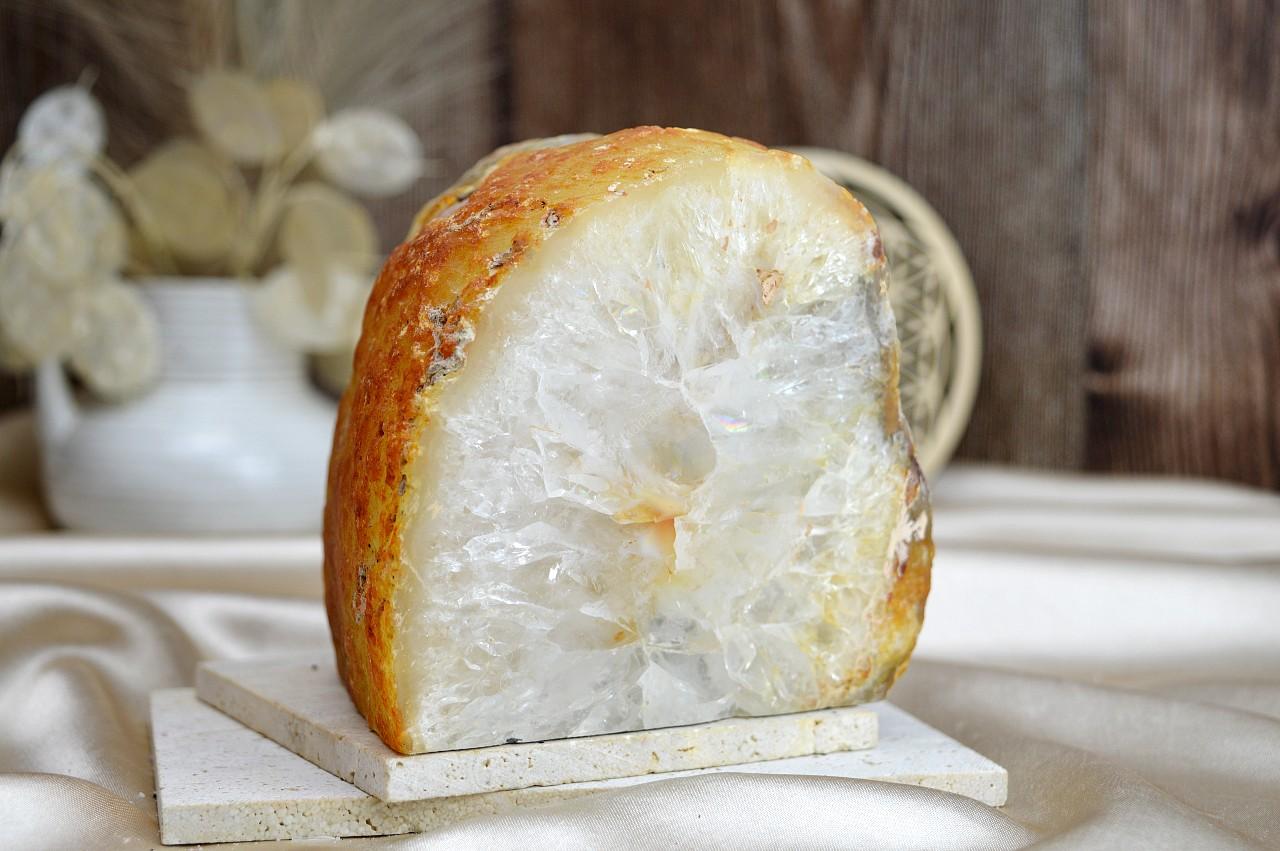 svietnik ACHÁT GEÓDA S DÚHOU #1 -1,55kg-Duchovný rast, Emocionálna úľava, Odvaha, Harmónia