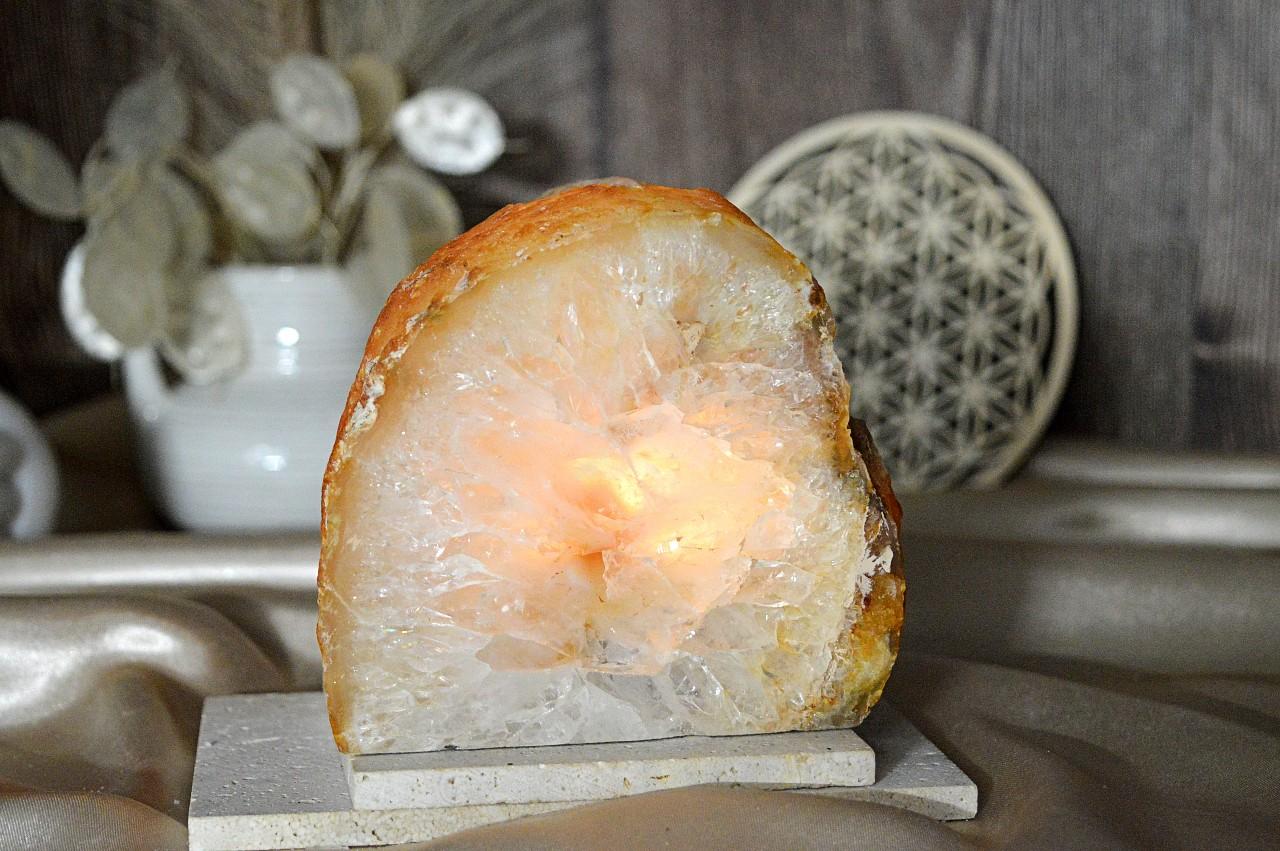 svietnik ACHÁT GEÓDA S DÚHOU #1 -1,55kg-Duchovný rast, Emocionálna úľava, Odvaha, Harmónia