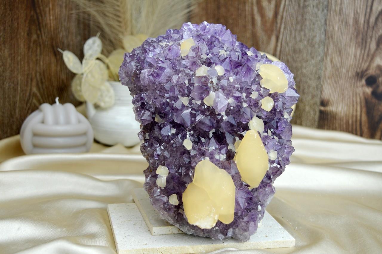 AMETYSTOVÁ drúza s KALCITOM #11 Radosť, Vzťahy, Intuícia, Rovnováha, pokojný Spánok – 2,2 kg Extra kvalita Brazília