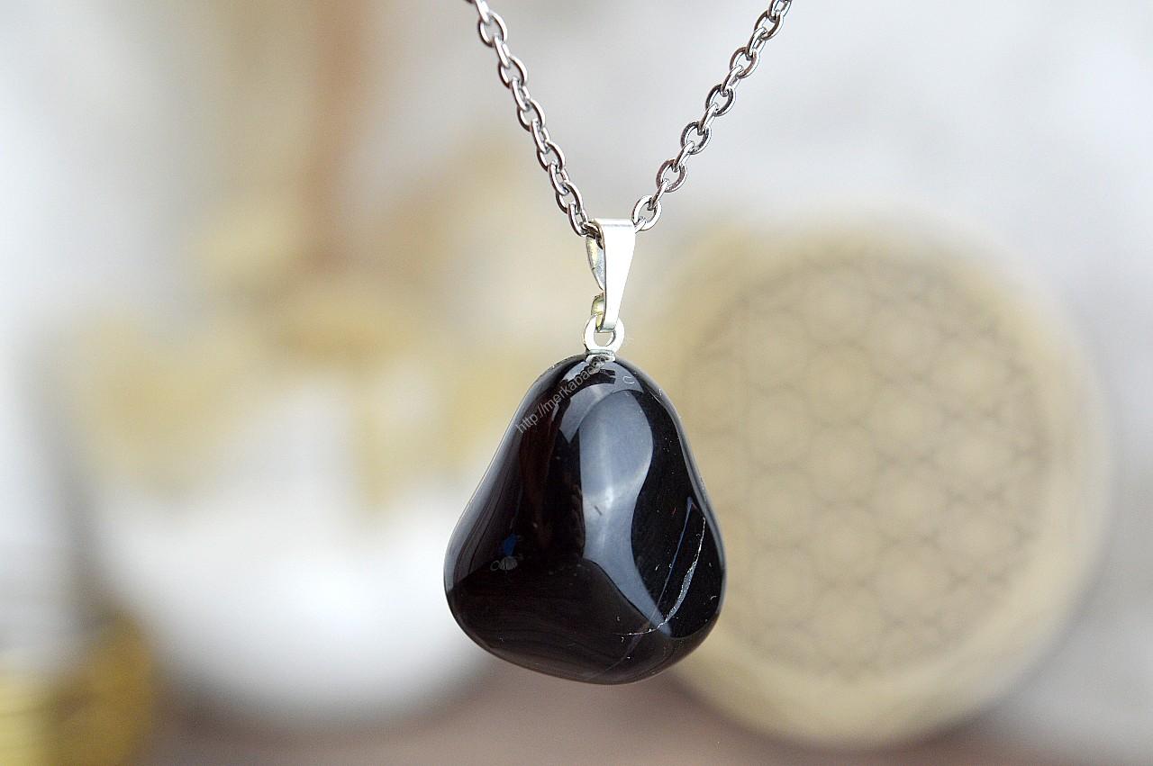 prívesok ČIERNY ÓNYX + kožka -Ochrana, Harmónia, Osobná Sila, Rozpúšťa Blokády