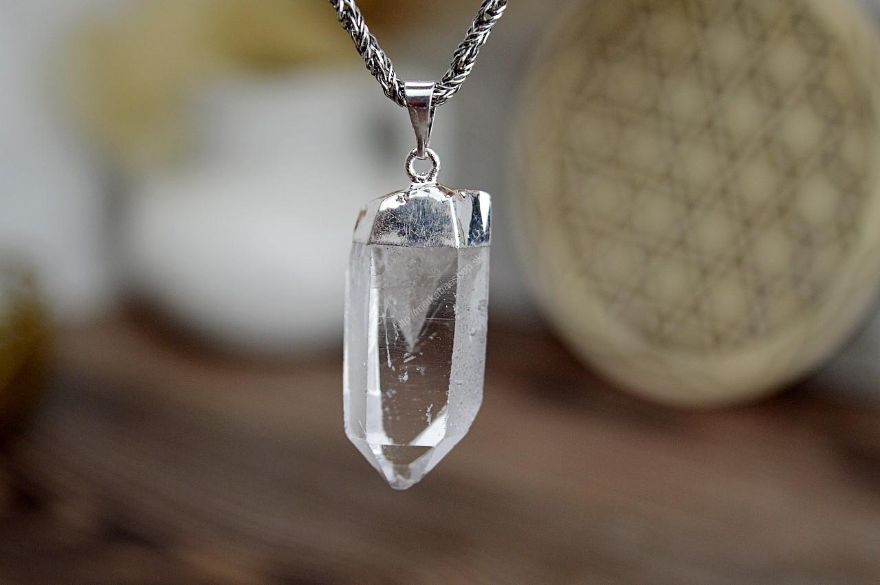 Prívesok surový Krištáľový Hrot/ Obelisk Svetlo na Zemi + Kožka