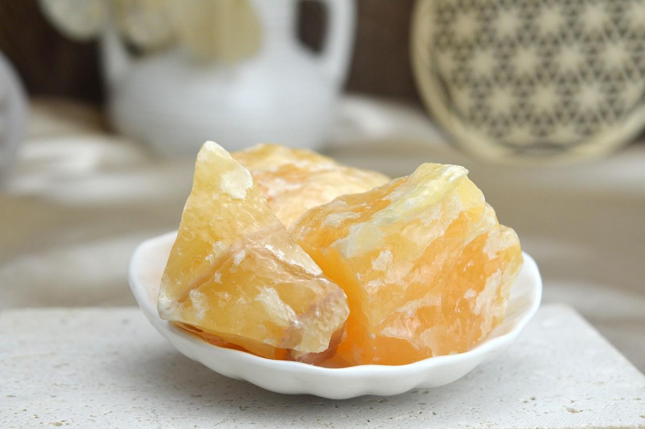 Surový KALCIT Oranžový kamienky #L- Radosť, Sexualita, Kreativita, Energia, Vzťahy