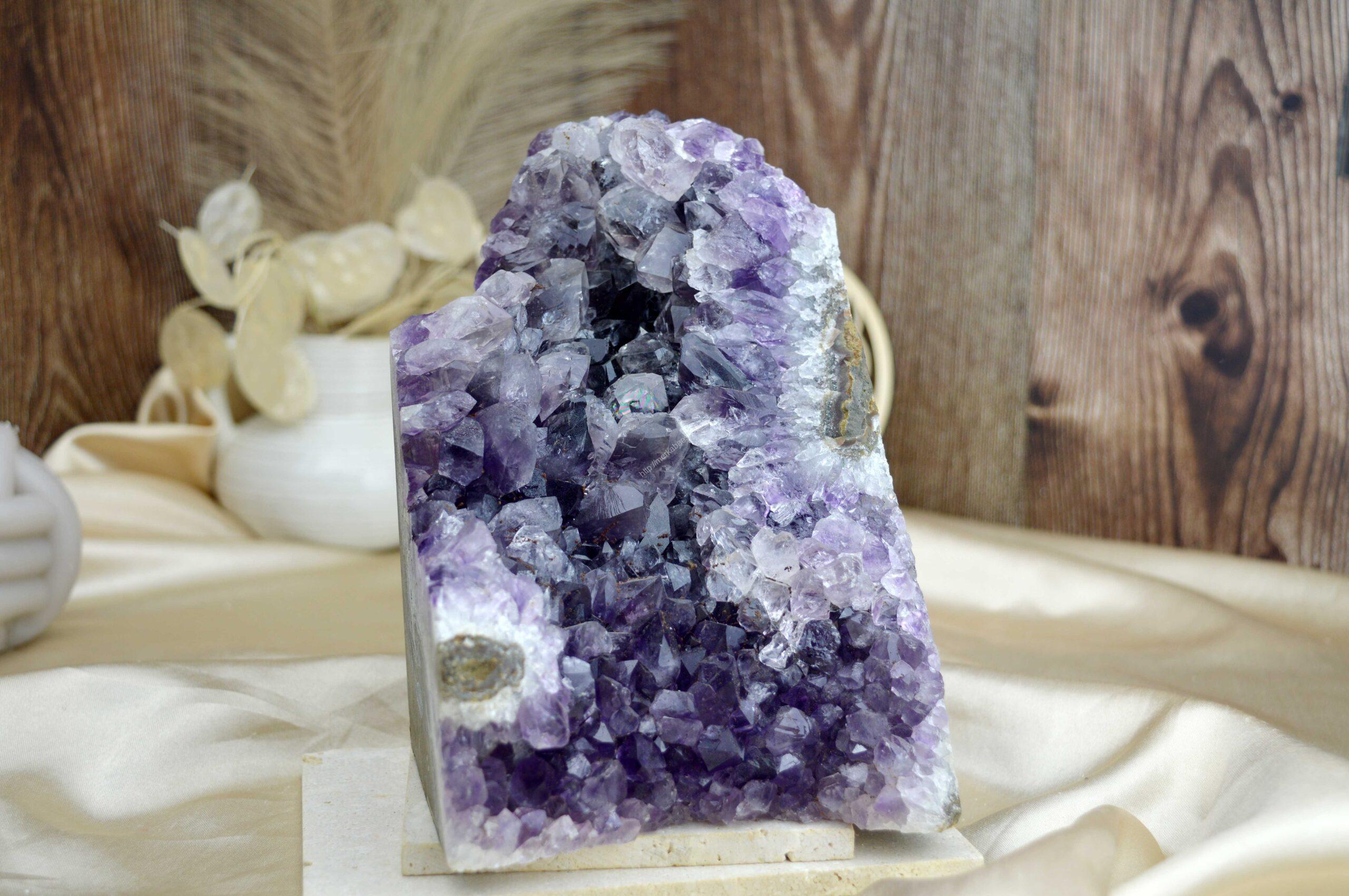 AMETYSTOVÁ drúza s dúhou #13- Božskosť, Intuícia, Rovnováha, pokojný Spánok-3 kg Extra kvalita Uruguay