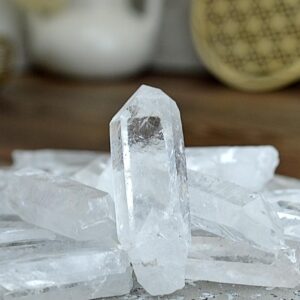 Surový KRIŠTÁĽOVÝ špic / hrot - Svetlo na Zemi, Majster liečiteľ, Manifestovanie, Sila, Energia