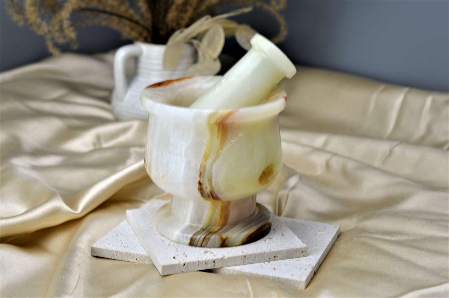 Mažiar veľký z Aragonitu