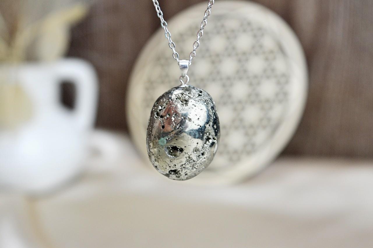 prívesok PYRIT #1 Ag925/1000 + kožka - Hojnosť, Šťastie, Ochrana, Manifestácia