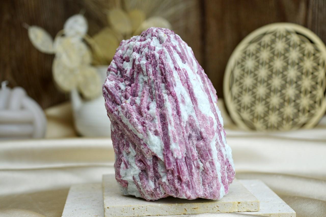 Surový RUBELIT/ČERVENÝ TURMALÍN #6 -0,8Kg- EXTRA KVALITA – Hlboké liečenie, Šťastie, Láska, Podpora Libida