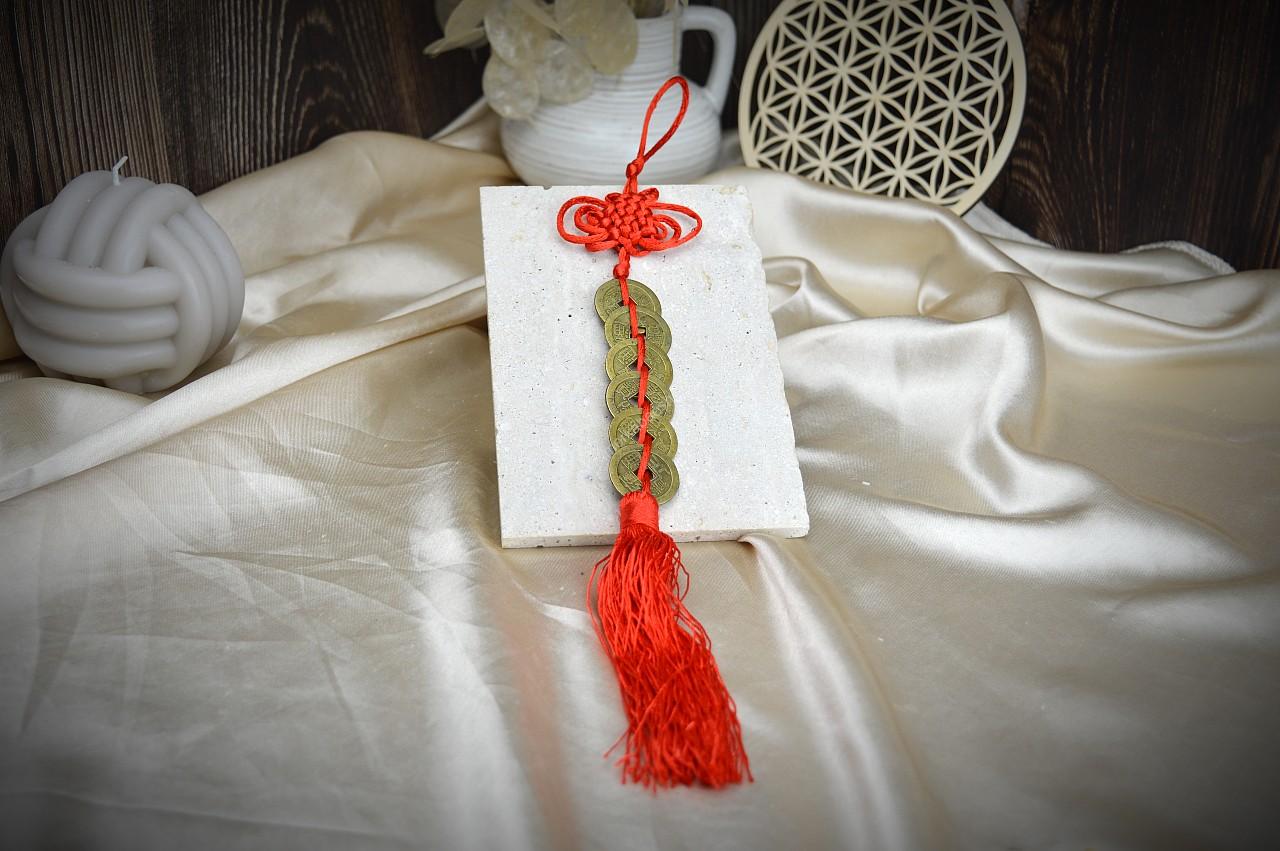 Feng - Shui Závesný talizman Čínske mince - vrkoč bohatstva a prosperity (6 mincí)