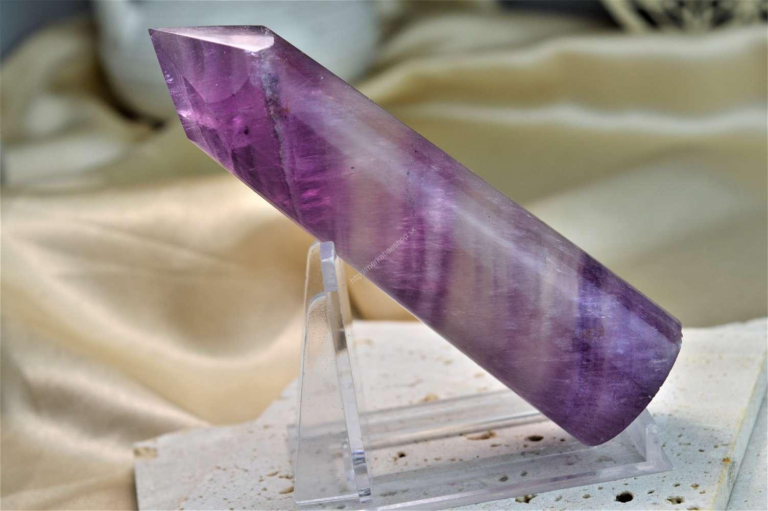 Generátor/obelisk z FLUORITU DÚHOVÉHO #9 - Sústredenie, Pamäť, Intuícia, Ochrana, Božskosť, Dosiahnutie cieľov – Obrázok 2