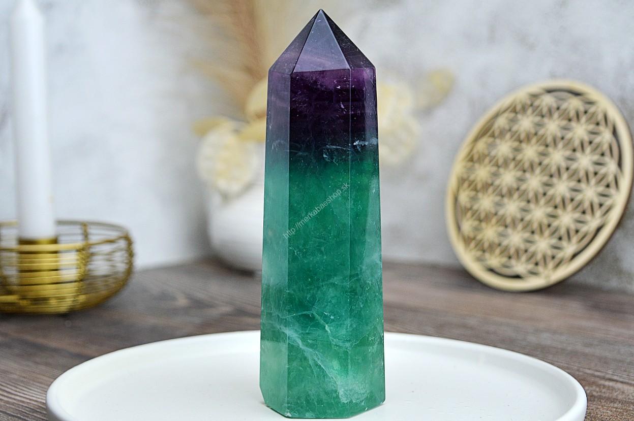 Generátor/obelisk z FLUORITU DÚHOVÉHO #13 - Sústredenie, Pamäť, Intuícia, Ochrana, Božskosť, Dosiahnutie cieľov