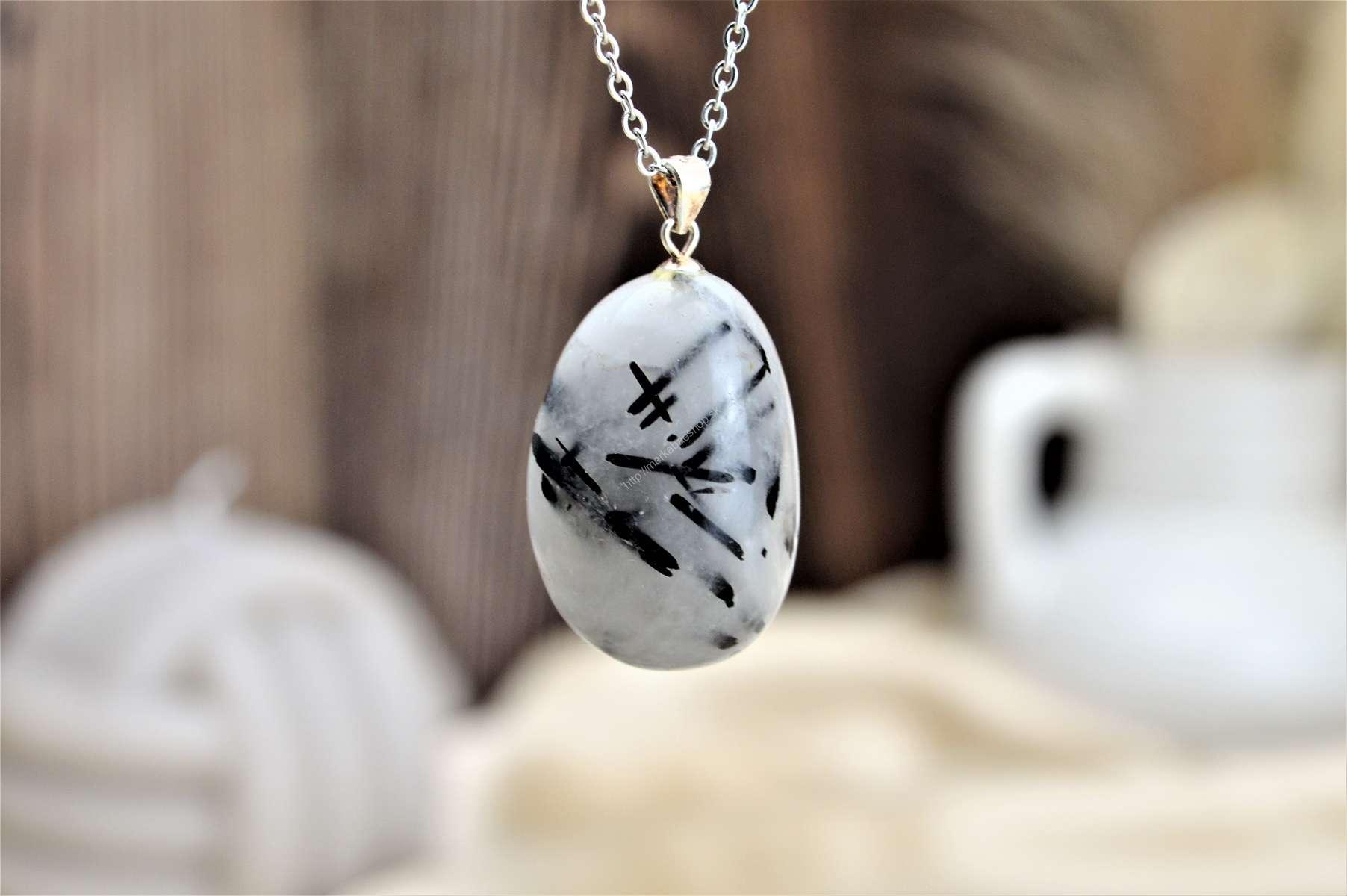 prívesok KRIŠTÁĽ S TURMALÍNOM Ag925 na kožke #2 – Silná Ochrana, Celková očista, Duševný vývoj, Odpustenie, Rozpustenie Blokád