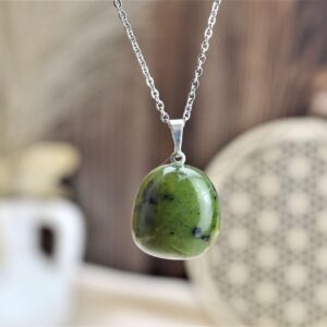 Prívesok NEFRIT - Zdravie, Štastie, Bohatstvo, Uzemnenie