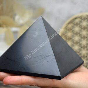 ŠUNGITOVÁ Pyramída 10x10cm 0,7kg - Harmonizácia Geopatogénnych zón a Elektrosmogu, Ochrana, Energia
