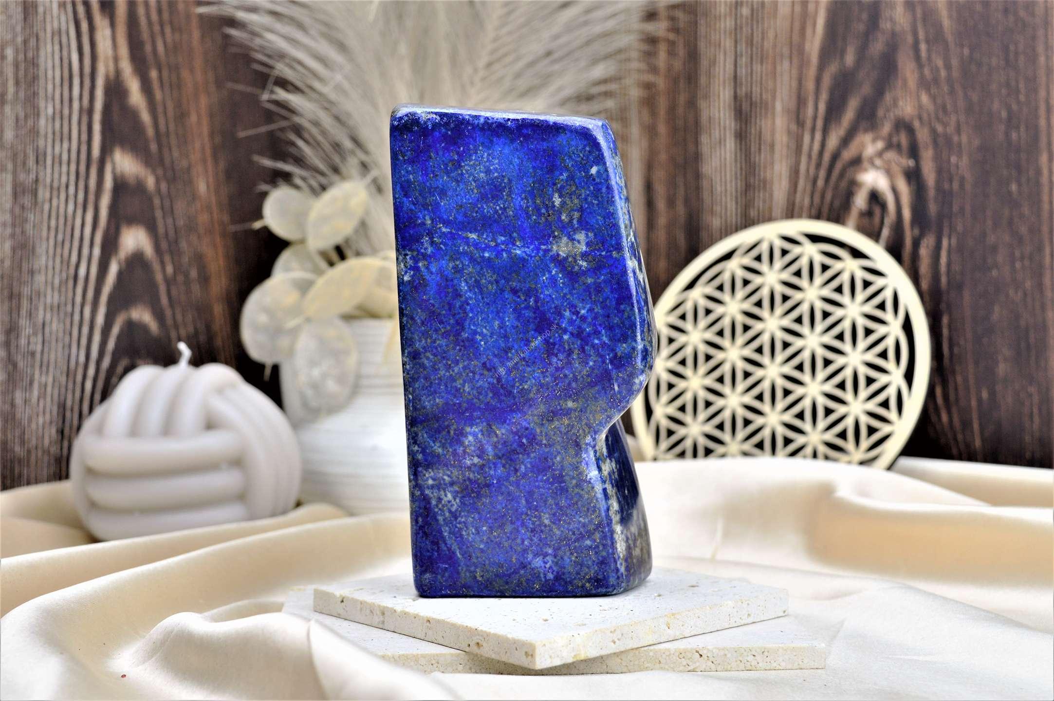 Free Form LAPIS LAZULI 0,82 kg 6 Múdrosť, Intuícia, Psychická Rovnováha, Sebavedomie, Vizualizácia – Obrázok 2