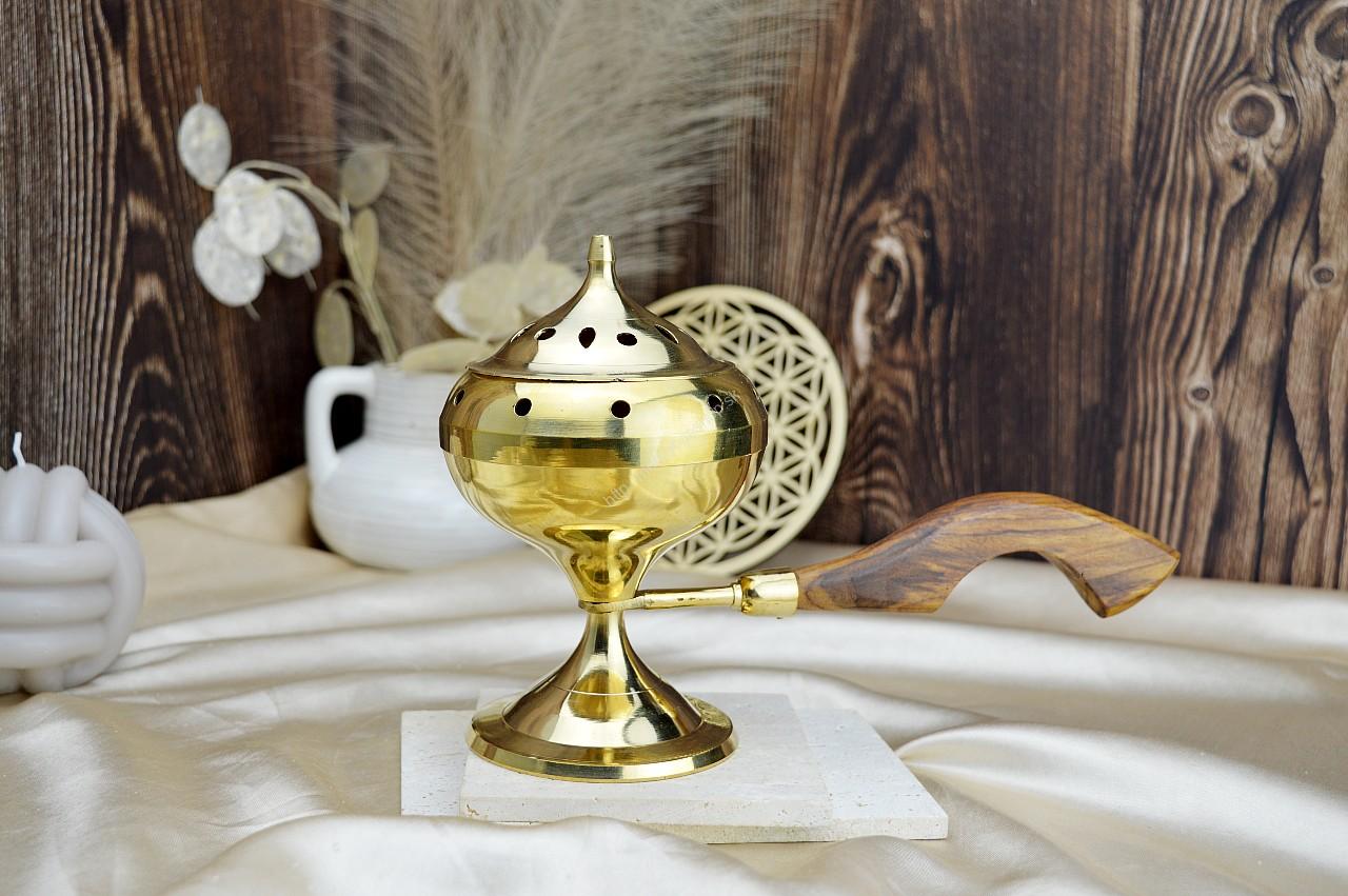 Kadidelnica veľká, mosadzná s drevenou rúčkou