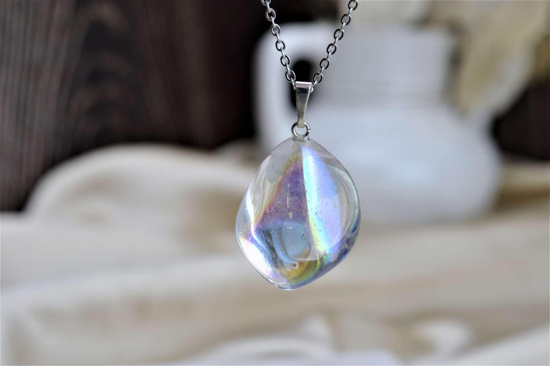 prívesok KRIŠTÁĽ AQUA AURA 1 – Energia, Uvoľnenie Negativity, Očista Aury, Ochrana