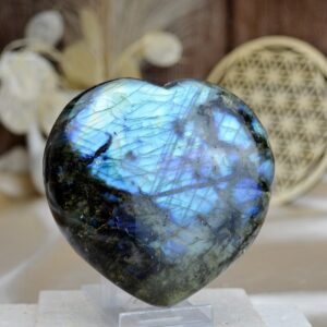 Srdiečko LABRADORIT #1 -Intuícia, Ochrana, Premena, Napredovanie, Prekonanie prekážok 0,6 kg - 10 cm