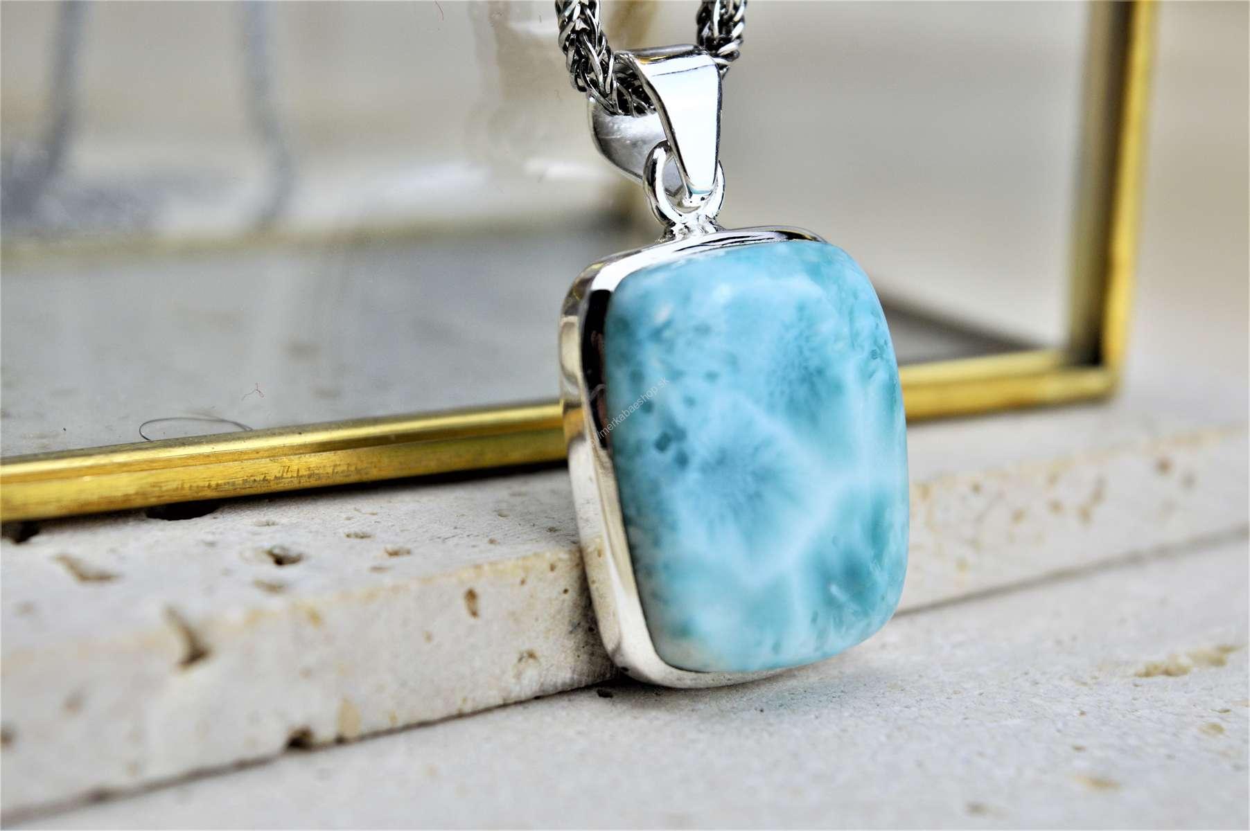 Strieborný Prívesok LARIMAR #2 - Energia Bohyne, Komunikácia, Upokojenie, Znižuje prejavy paniky a úzkosti