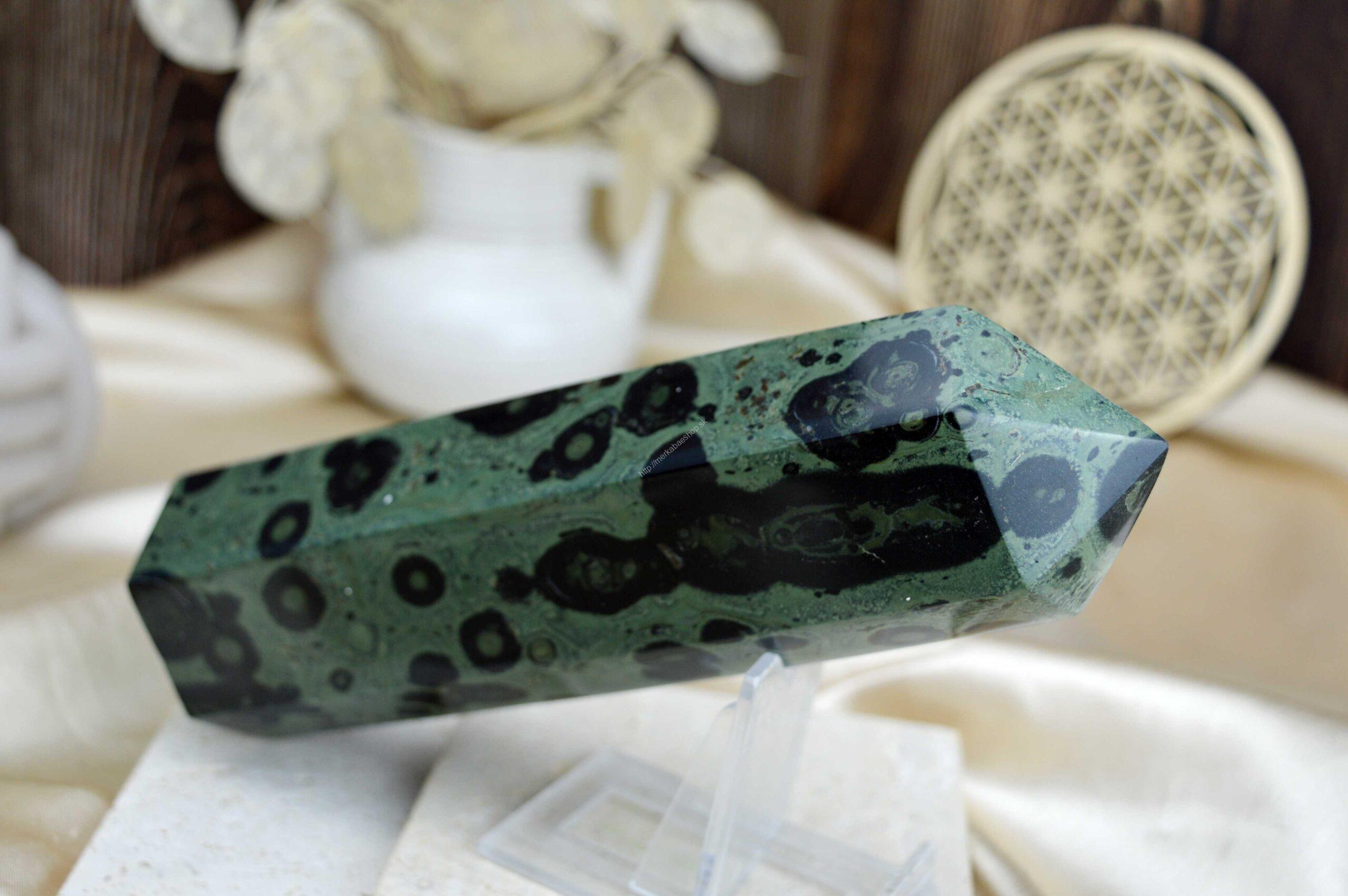 Generátor/ obelisk KAMBABA #2 – Rovnováha, Ochrana, Liečenie Telo-Myseľ-Duch, Nové Začiatky – Obrázok 3