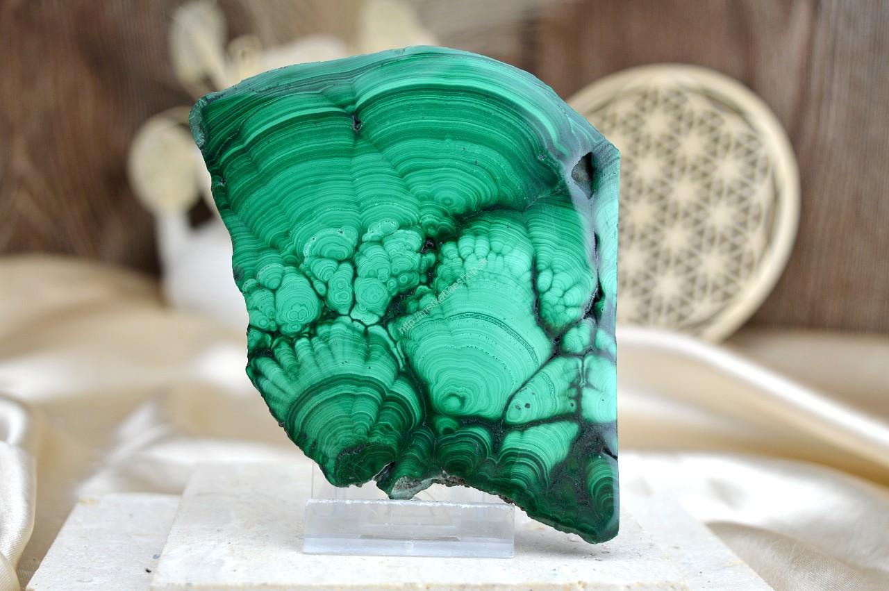 MALACHITOVÝ PLÁT #1- Pohlcuje negatívne Energie a Jedy, Čistí Čakry, Otvára srdce, Ochrana, Premena – Obrázok 2