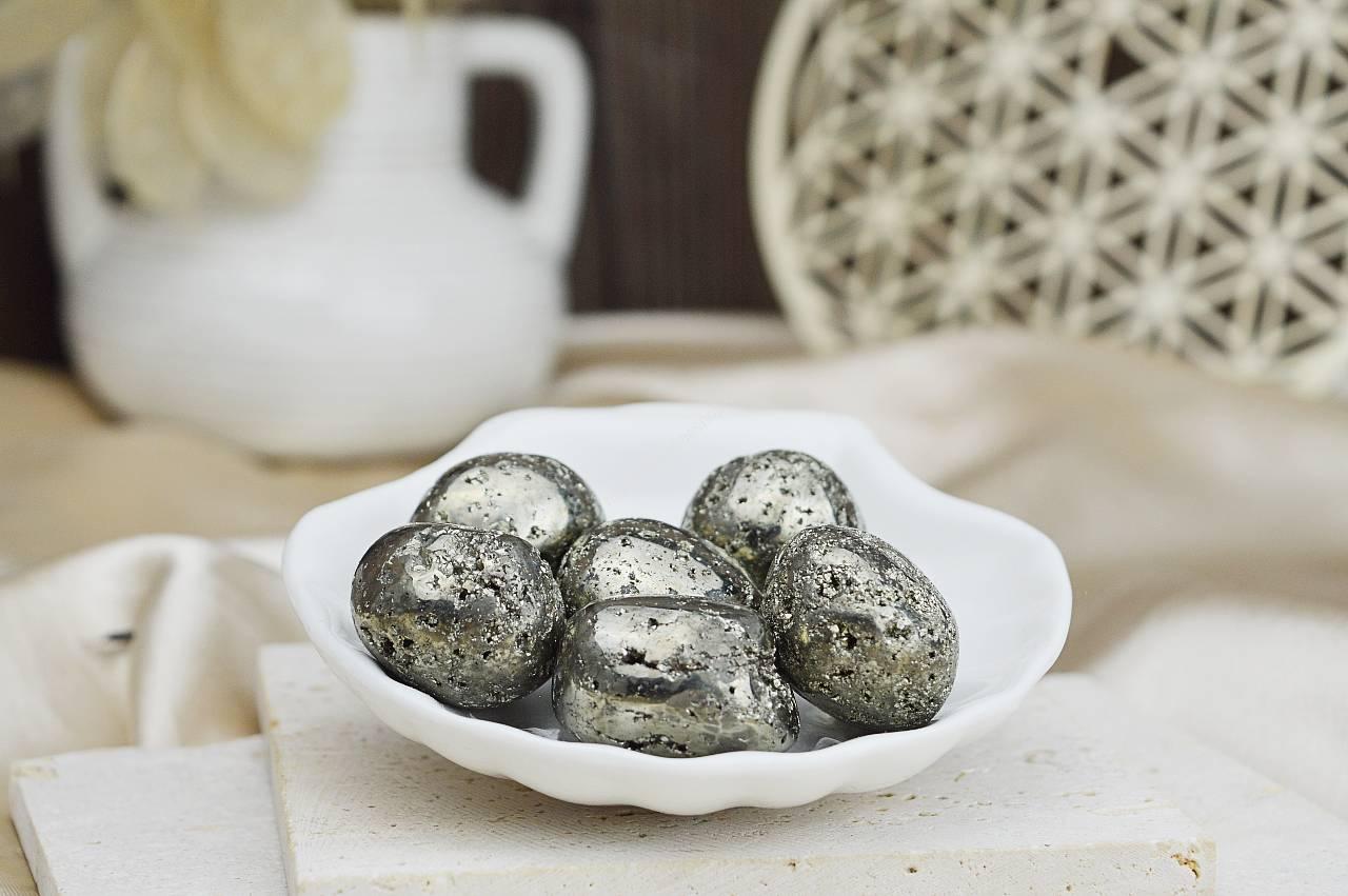 Kamienky PYRIT - Hojnosť, Šťastie, Ochrana, Manifestácia