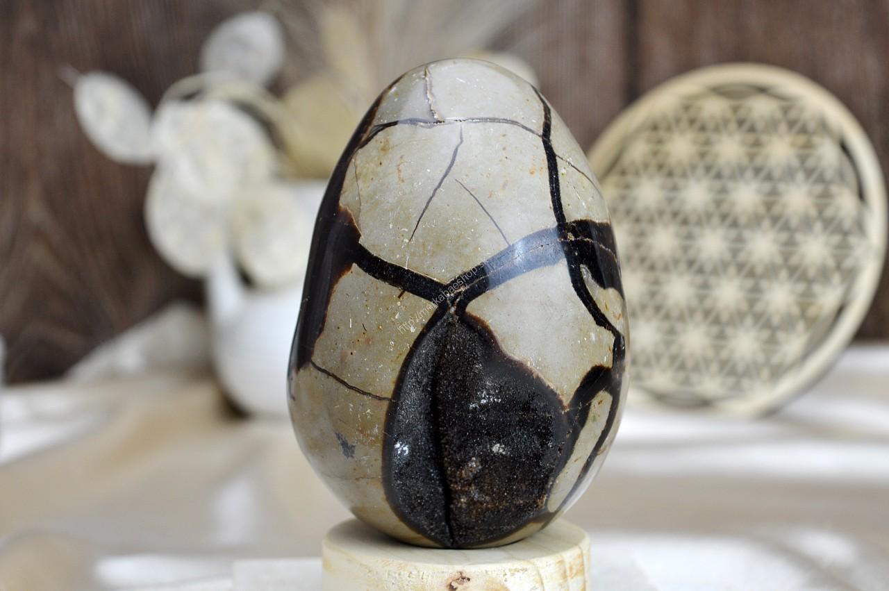 Geóda dračie vajce SEPTÁRIA #1 Odvaha, Sebaistota, Hojnosť, Ochrana, Premena, Uzemnenie, Solar plexus – Obrázok 3