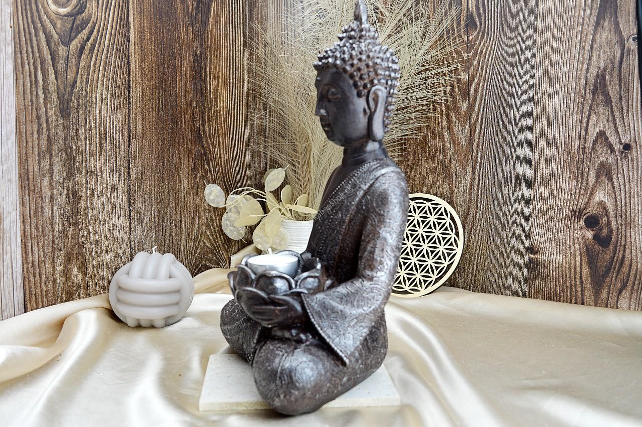 Soška meditujúci BUDHA - LOTOS svietnik na čajový kahanec 31cm (živica) – Obrázok 3