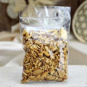 1 akosť PALO SANTO Štiepky na vykurovanie 20g ( očista, meditacia, upokojenie, sexuálna energia, otvára ducha)