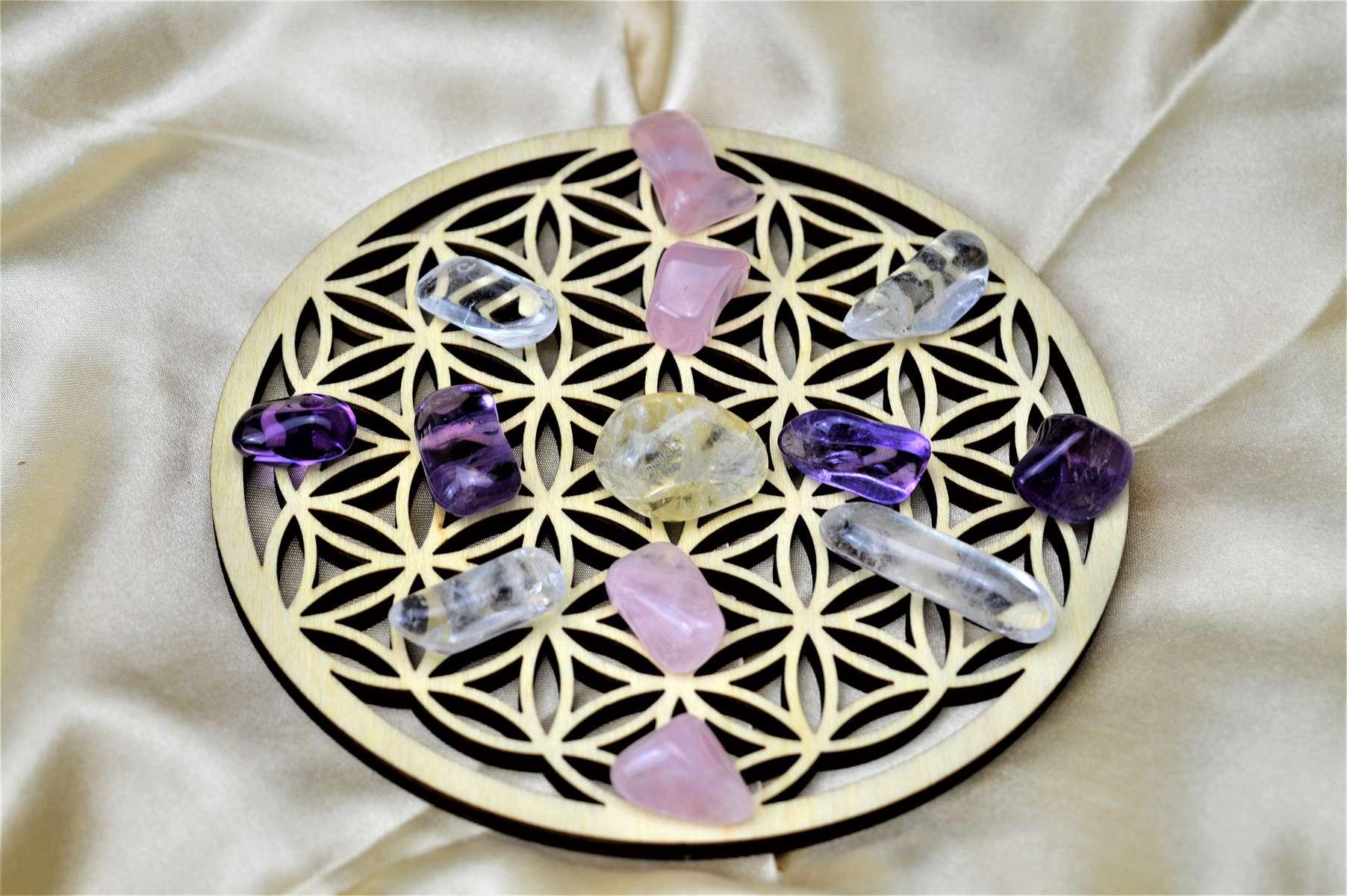 Vyrezávaná drevená mandala Kvet Života 14 cm – Obrázok 2