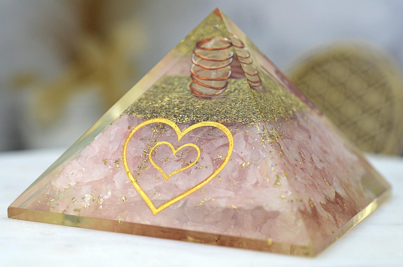 Orgonitová pyramída/ žiarič RUŽENÍN a medená špirála – Obrázok 3
