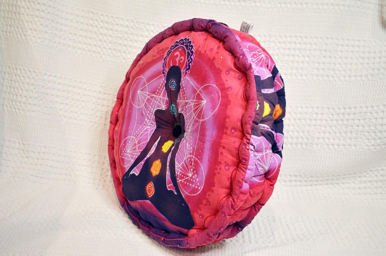 Veľký Meditačný vankúš JOGÍN, 7 ČAKIER a METATRONOV HEXAGON červený kruhový