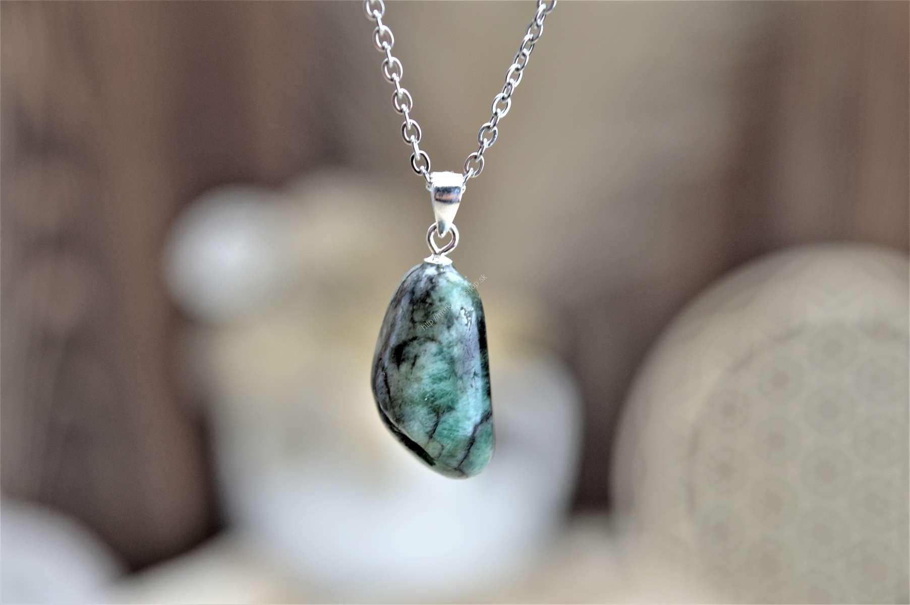 Prívesok SMARAGD India 2 Ag925/1000 – Liečenie srdca, Rovnováha, Ochrana, Svetlo, Hojnosť