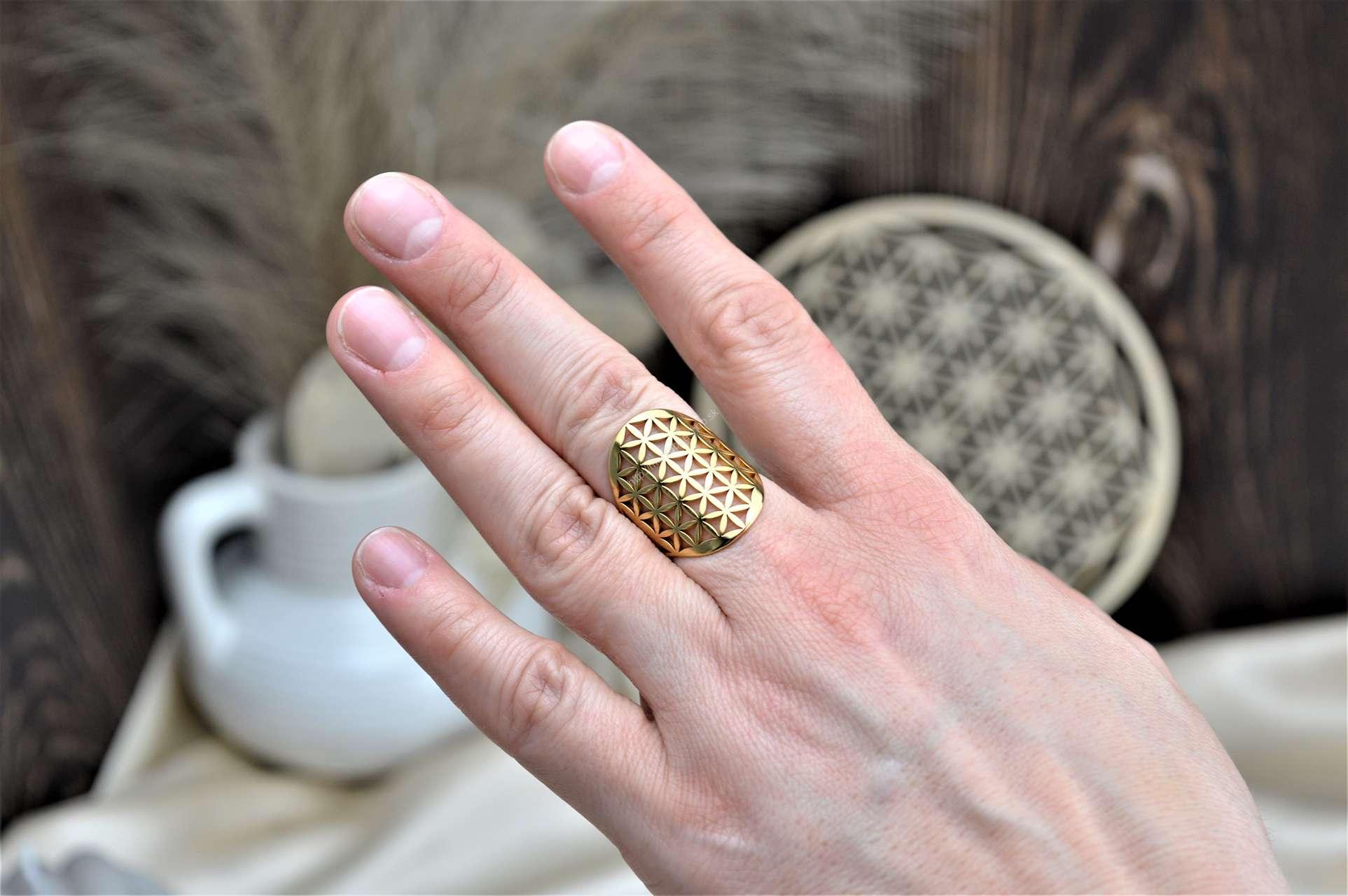 Prsteň Kvet života z Chirurgickej / nerezovej ocele zlatý – Obrázok 3