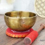 Ručne tepaná Tibetská spievajúca miska 10,5cm + gong a vankúšik