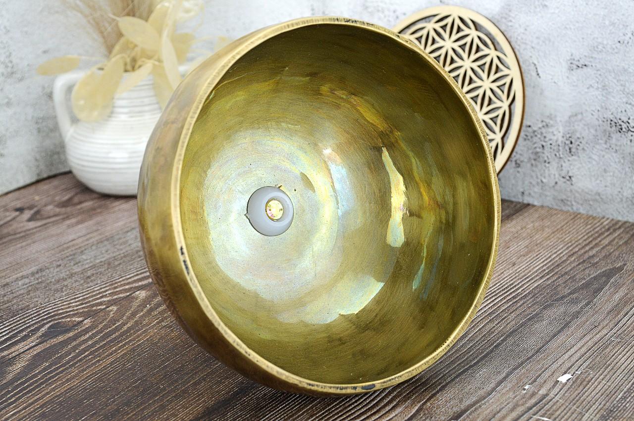 Ručne tepaná Tibetská misa z 8 ušľachtilých kovov #17,5cm s drevenou rukoväťou + gong – Obrázok 3