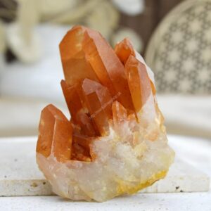 Drúza KRIŠTÁĽ TANGERIT/Krištáľ s Hematitom #4 - Energia, Ochrana, Rovnováha, Nové začiatky