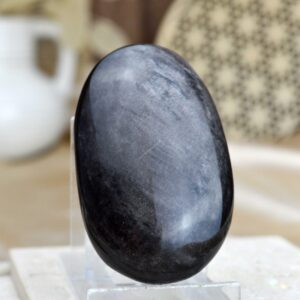 Obsidián Strieborný #2- kameň Manifestácie a Ochrany AAA kvalita