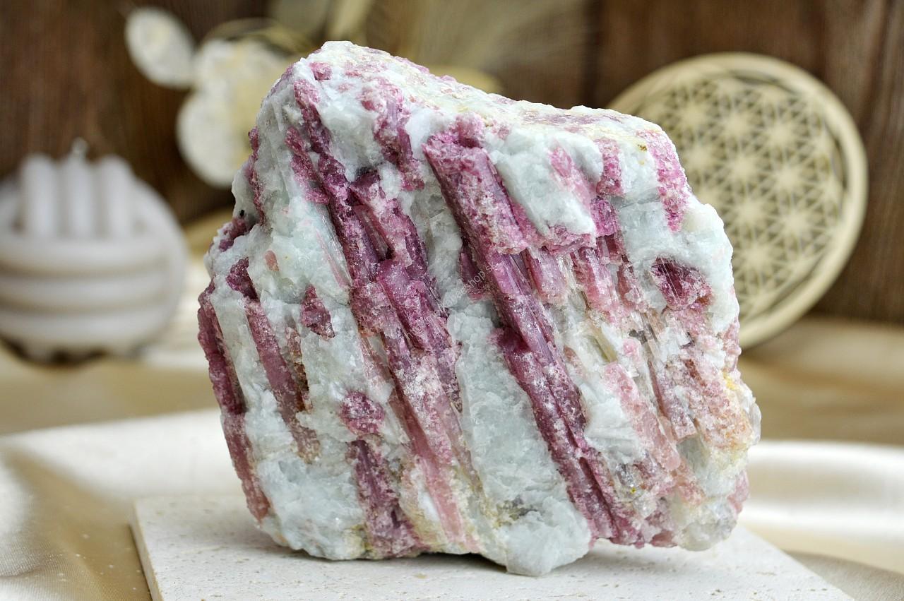 Surový RUBELIT/ČERVENÝ TURMALÍN #6, 0,94kg – Hlboké liečenie, Šťastie, Láska, Podpora Libida – Obrázok 3