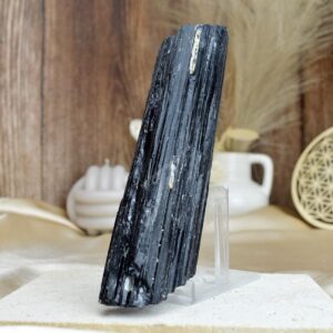 surový ČIERNY TURMALÍN /SKORYL #8 AAA Kvalita – Ochrana, Očista od toxickej energie, Zmierňuje stres a strach