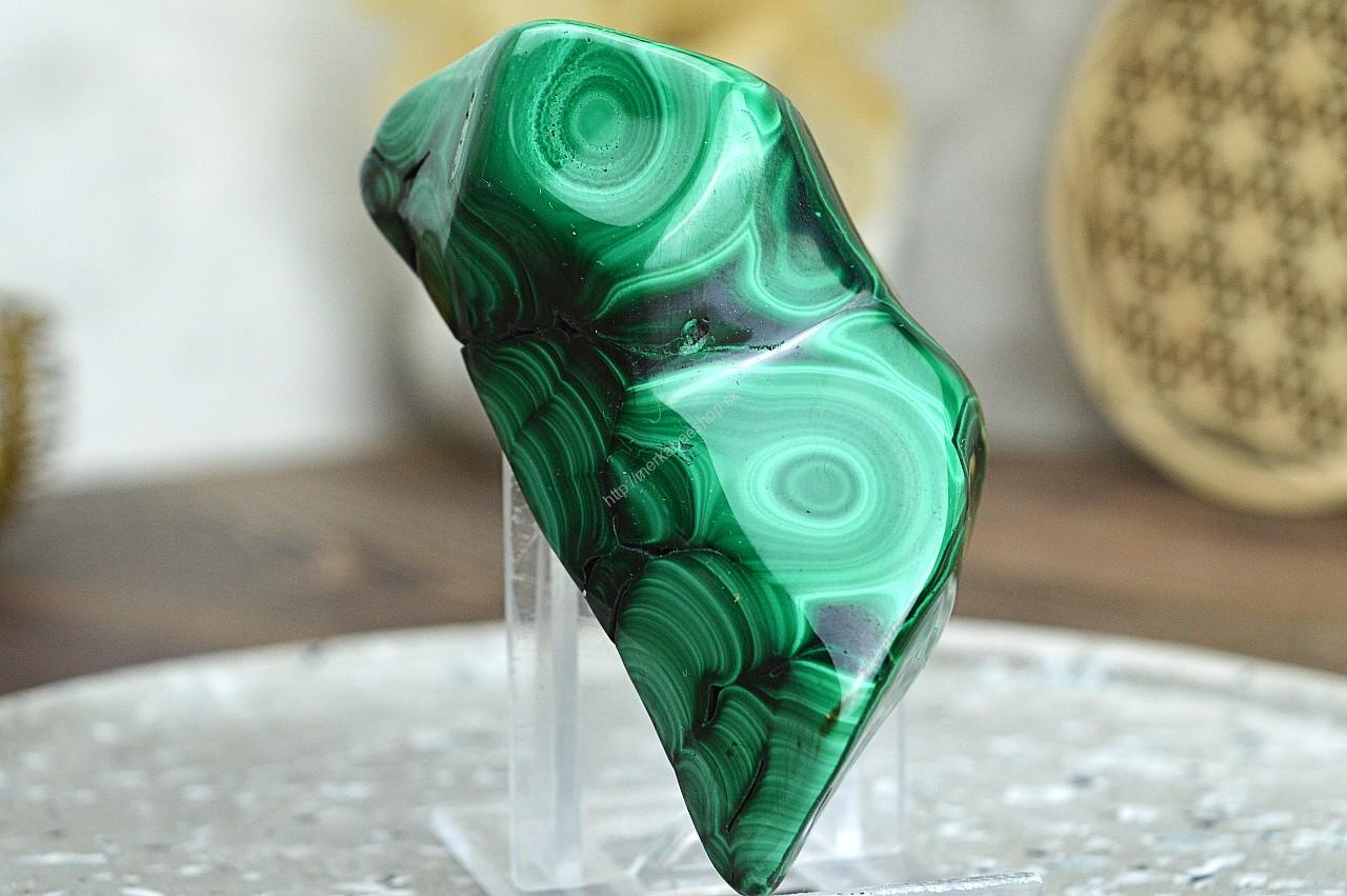 FREE FORM MALACHIT #4 - Pohlcuje negatívne Energie a Jedy, Čistí Čakry, Otvára srdce, Ochrana, Premena