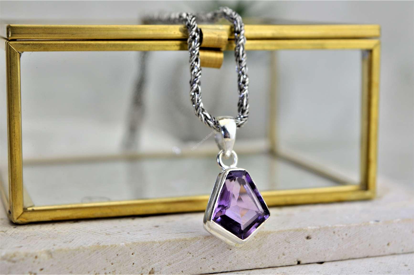 strieborný prívesok AMETYST briliantový brus #1 - Božskosť, Intuícia, Rovnováha, pokojný Spánok – Obrázok 2