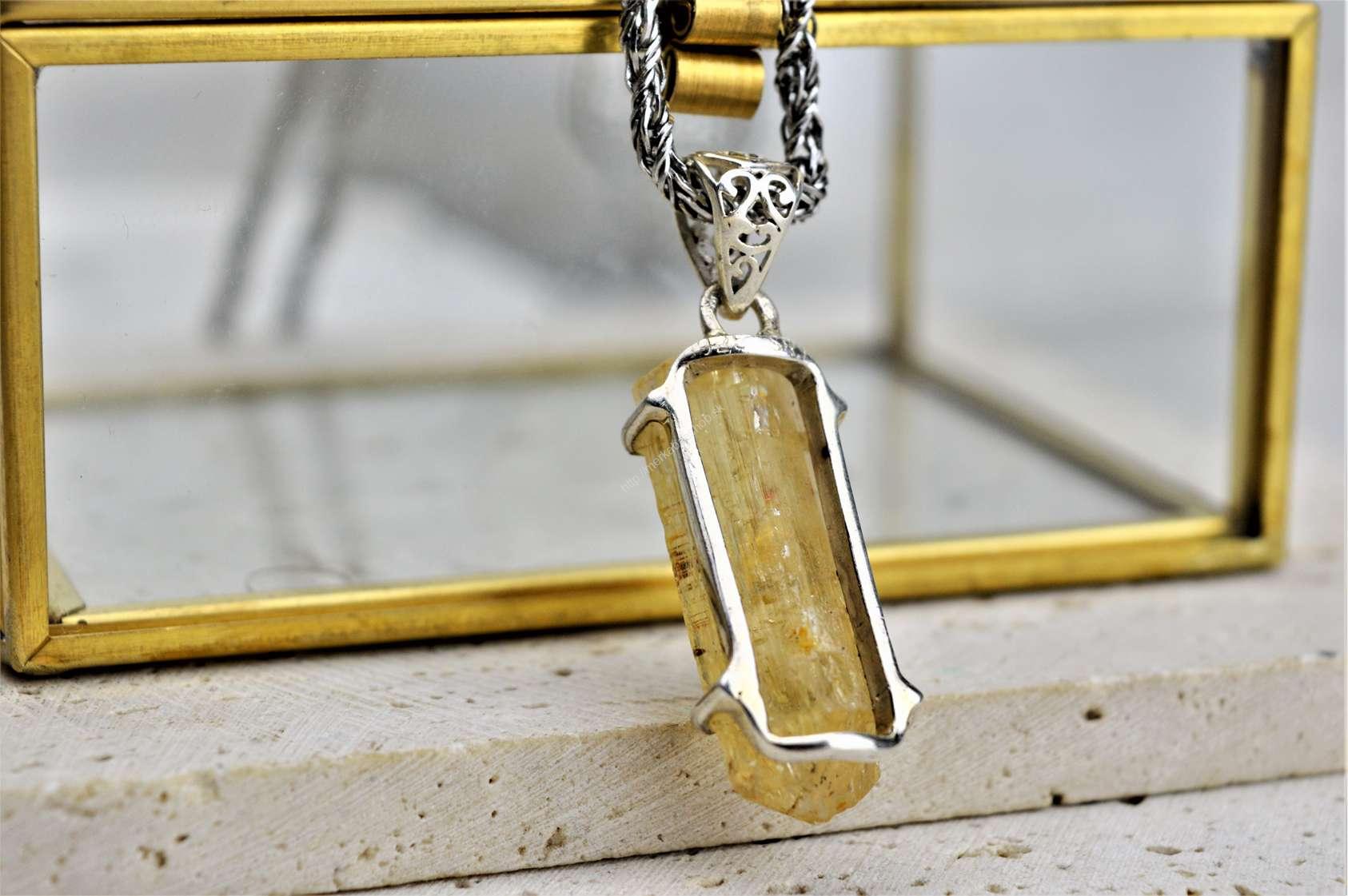 Strieborný prívesok kryštál TOPAZ IMPERIAL - Zlaté svetlo Liečenia – Obrázok 4