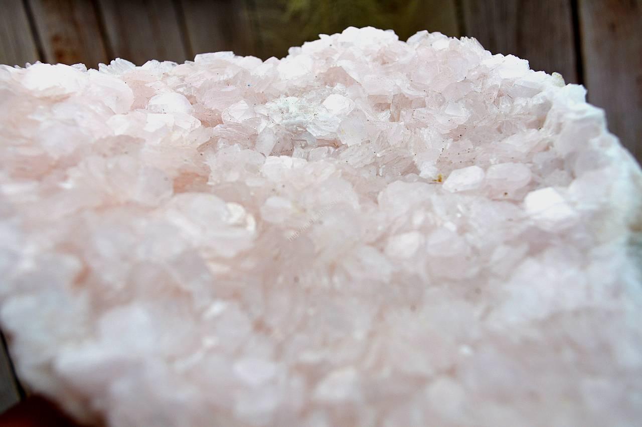 Drúza MANGANOKALCIT #2- Láska, Harmonizácia solar plexus, Vnútorný pokoj, Liečenie zranenej Duše – Obrázok 3