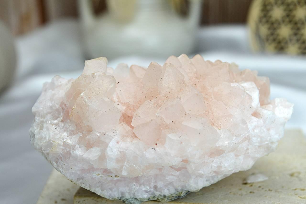 Drúza MANGANOKALCIT #3- Láska, Harmonizácia solar plexus, Vnútorný pokoj, Liečenie zranenej Duše – Obrázok 3