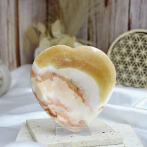 Miska Bohyne Matky Zeme zo žltého ARAGONITU srdiečko #1