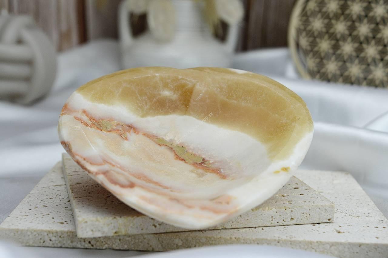 Miska Bohyne Matky Zeme zo žltého ARAGONITU srdiečko #1 – Obrázok 3