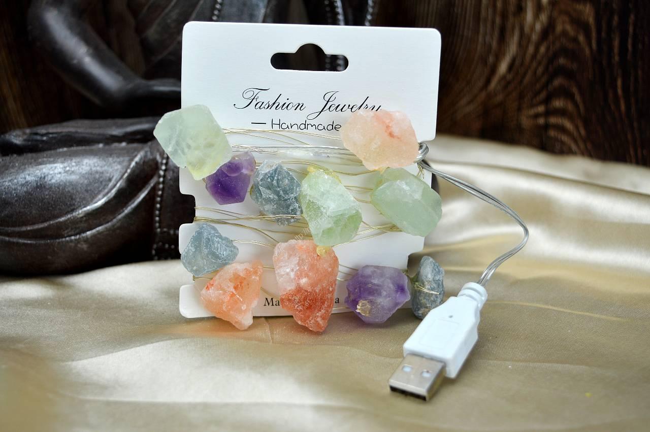 LED svetelná reťaz - MIX surových DRAHOKAMOV cca 19 kamienkov , 227cm – Obrázok 3