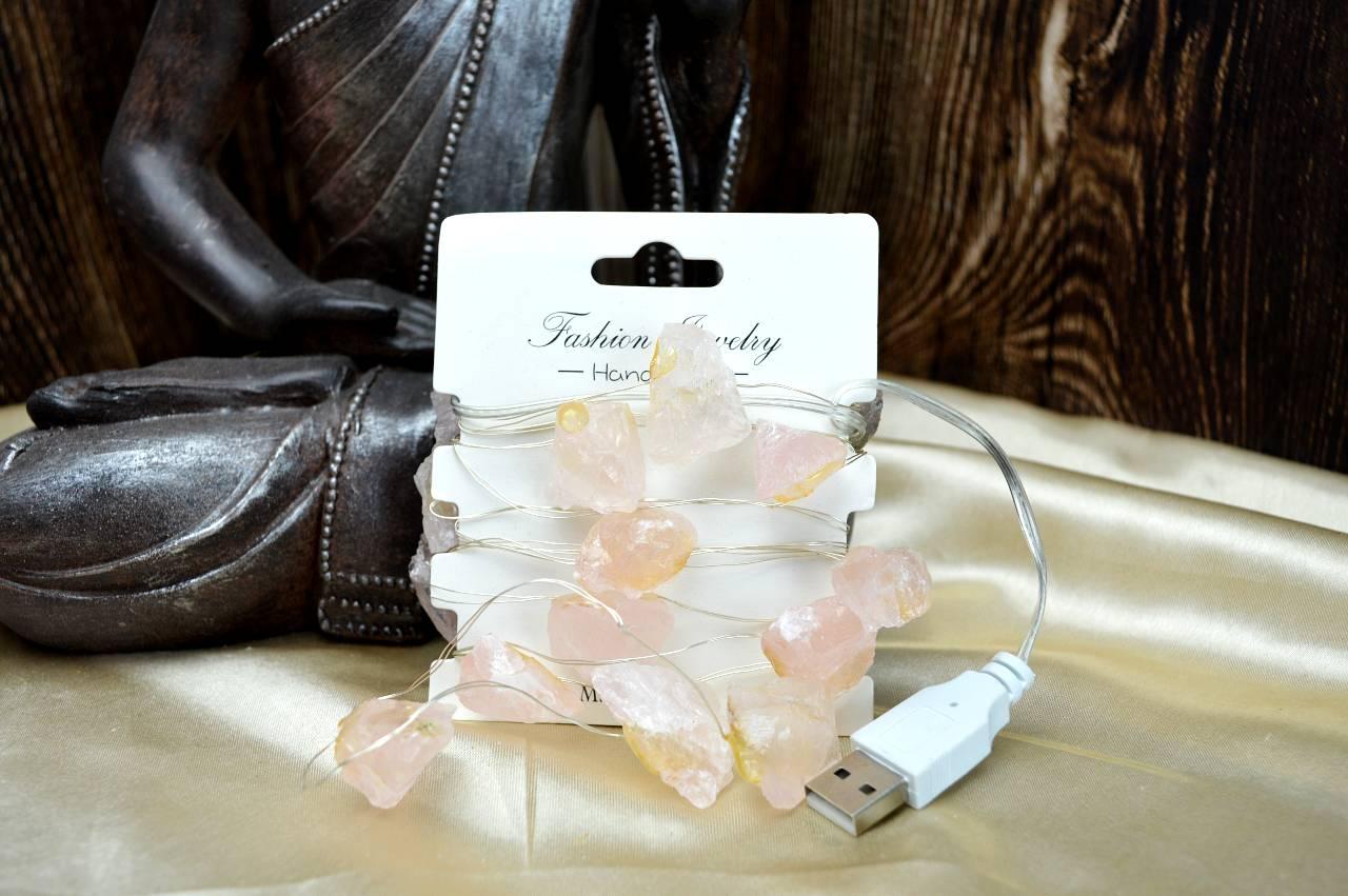 LED svetelná reťaz - surový RUŽENÍN cca 19 kamienkov , 227cm – Obrázok 3