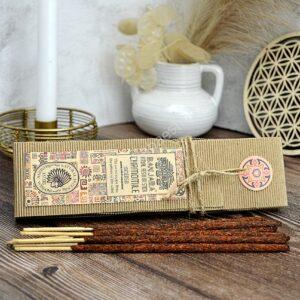 Prírodné dlho horiace Živicové vonné tyčinky BANJARA Rituálna edícia - KAMILKA