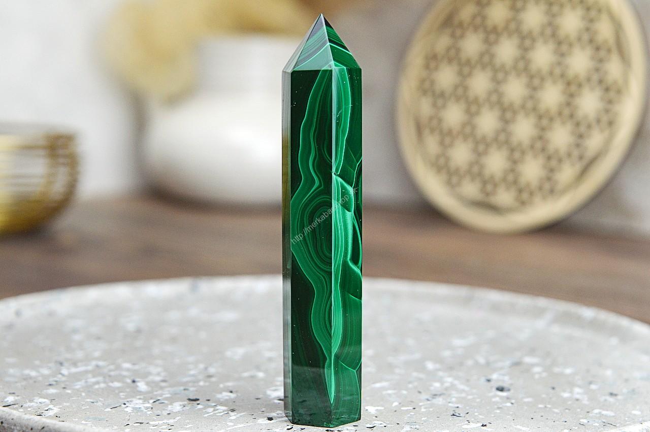 Obelisk MALACHIT #2 - Pohlcuje negatívne Energie a Jedy, Čistí Čakry, Otvára srdce, Ochrana, Premena